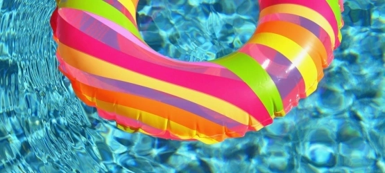 Saying goodbye to summer at the swimming pool